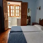 Elena Hotel *